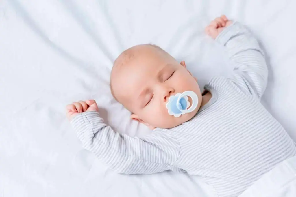 Why Can Bottle-Fed Babies Sleep with a Pacifier, But Not Breastfed?