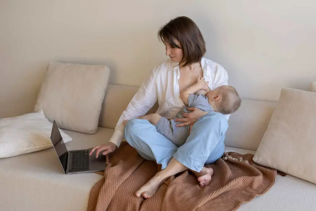 How to Perform Thompson’s Breastfeeding Method?